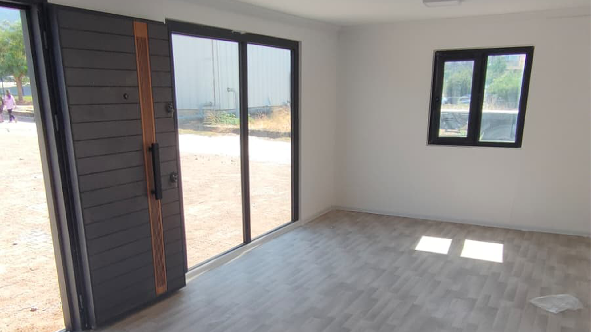 İçi Alçıpan Kaplama 24m² Konteyner Ofis Projesi