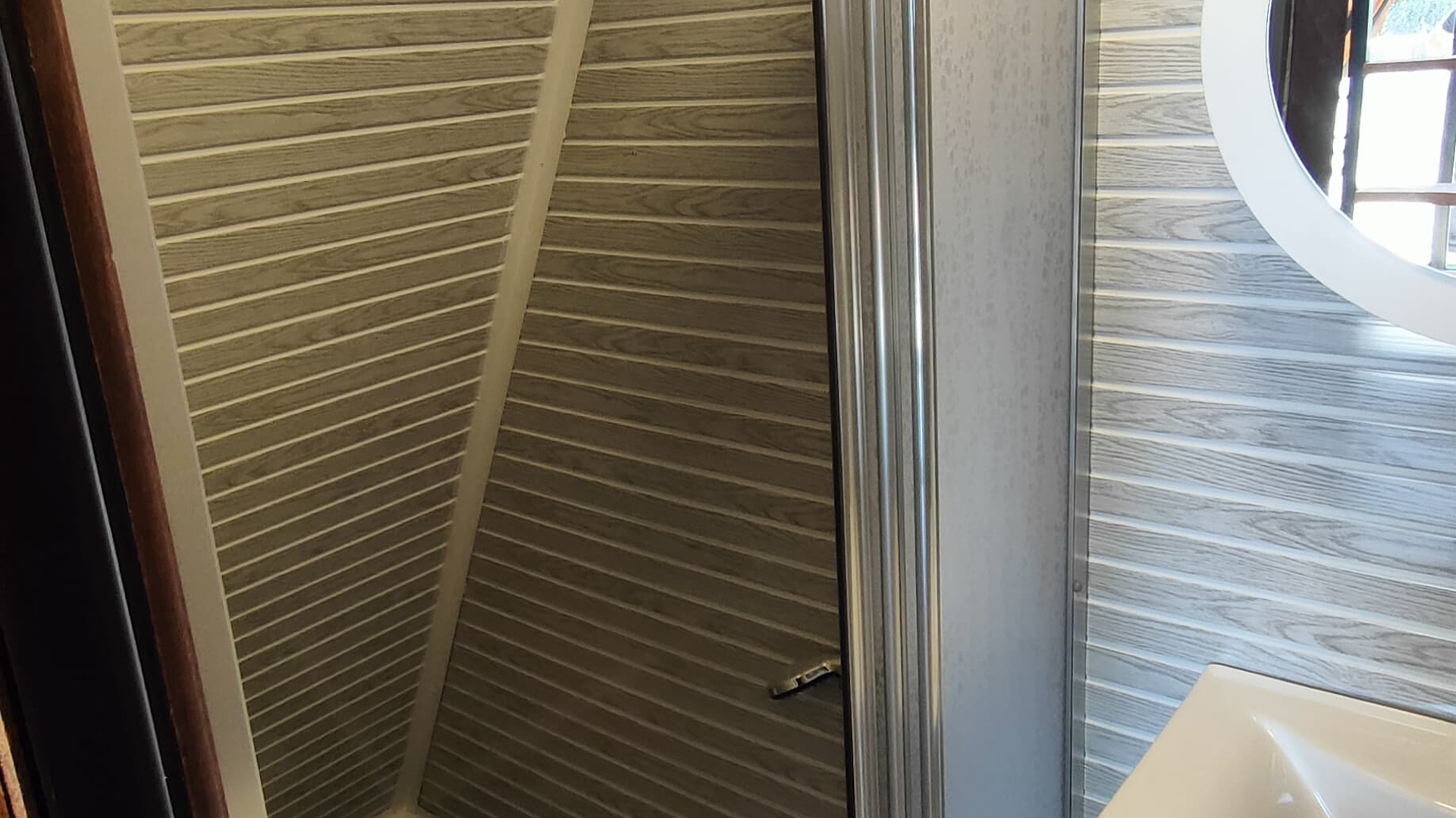 28m² Minimal Otel Odası Konseptli Bungalov Projesi